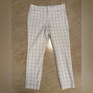Old Navy White Pixie Skinny Pants